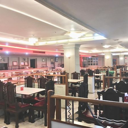 Jumbotel Hotel Банкок Екстериор снимка