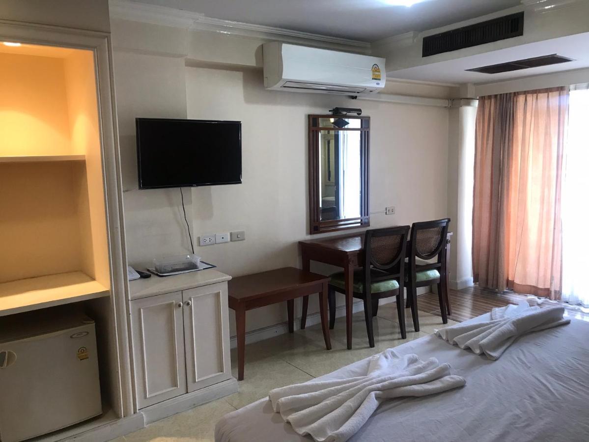 Jumbotel Hotel Банкок Екстериор снимка