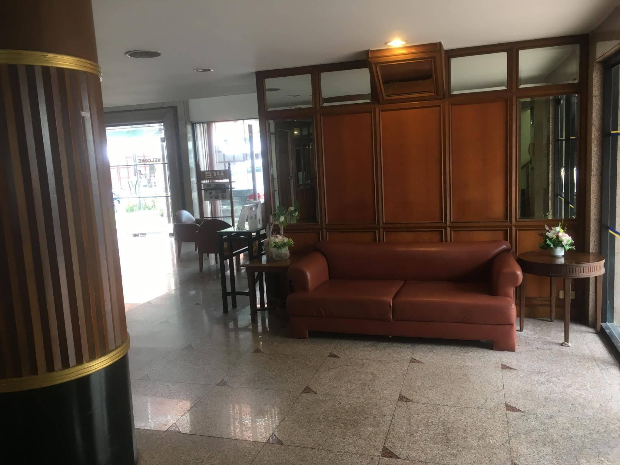 Jumbotel Hotel Банкок Екстериор снимка