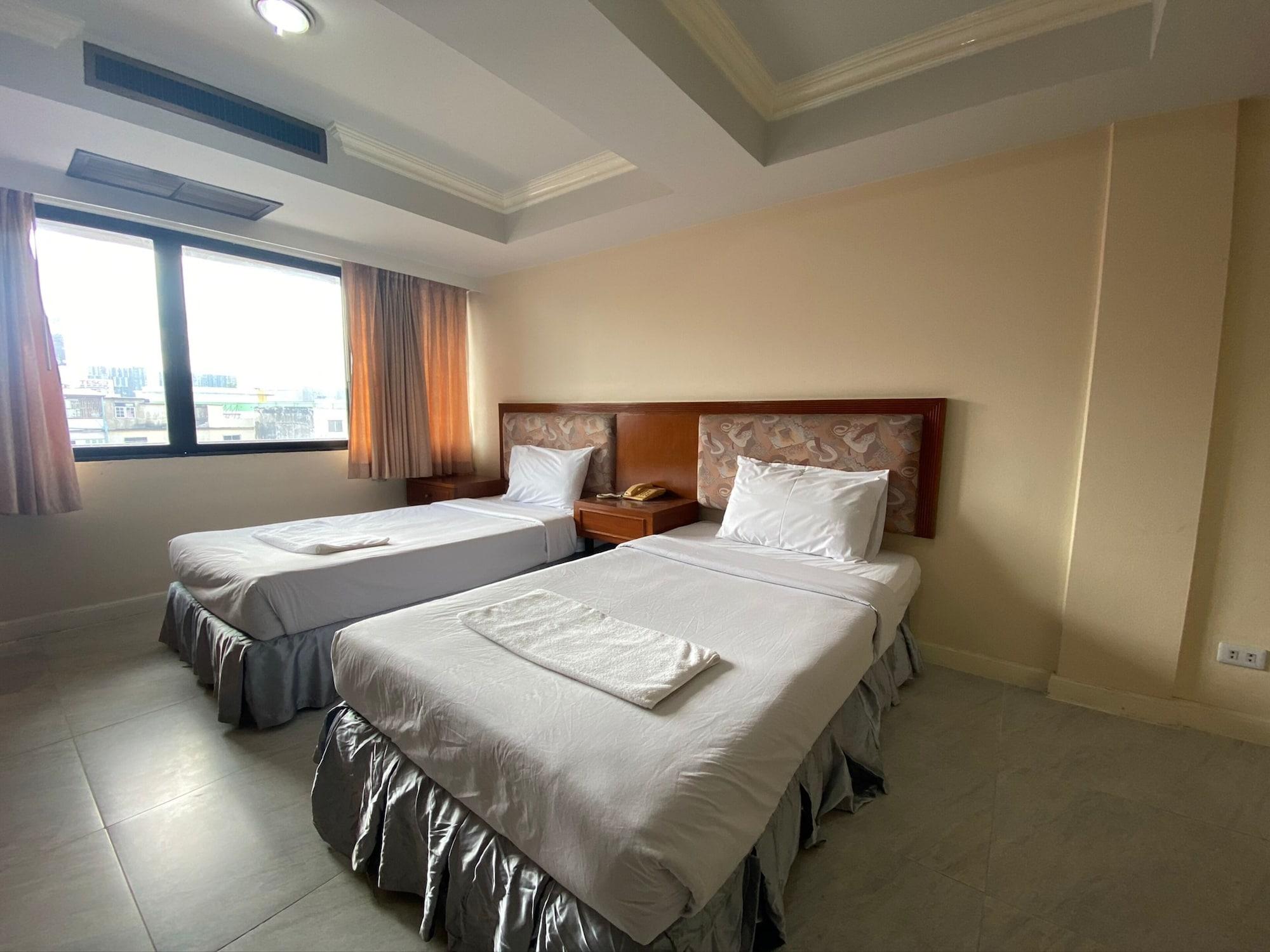 Jumbotel Hotel Банкок Екстериор снимка