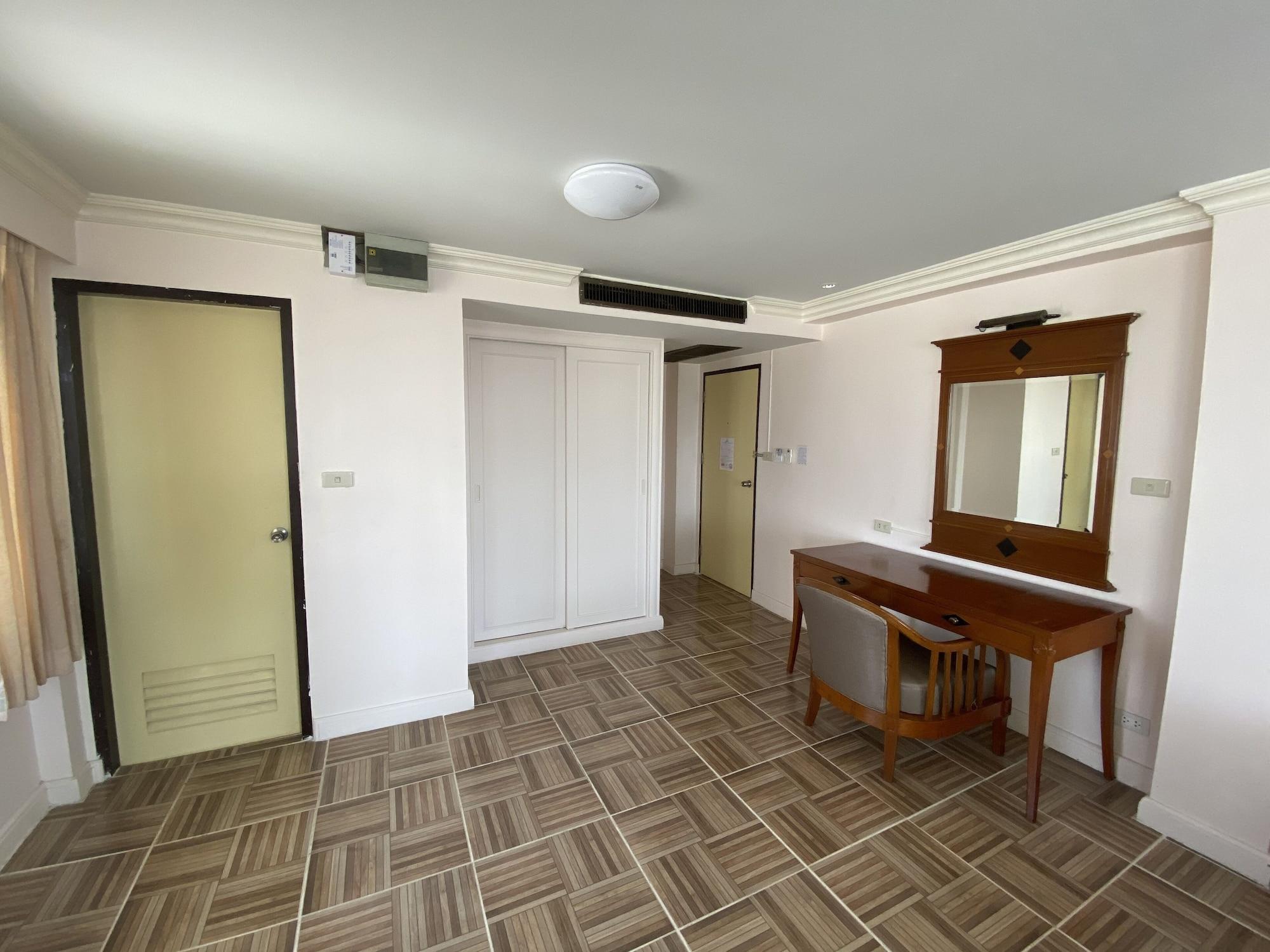 Jumbotel Hotel Банкок Екстериор снимка