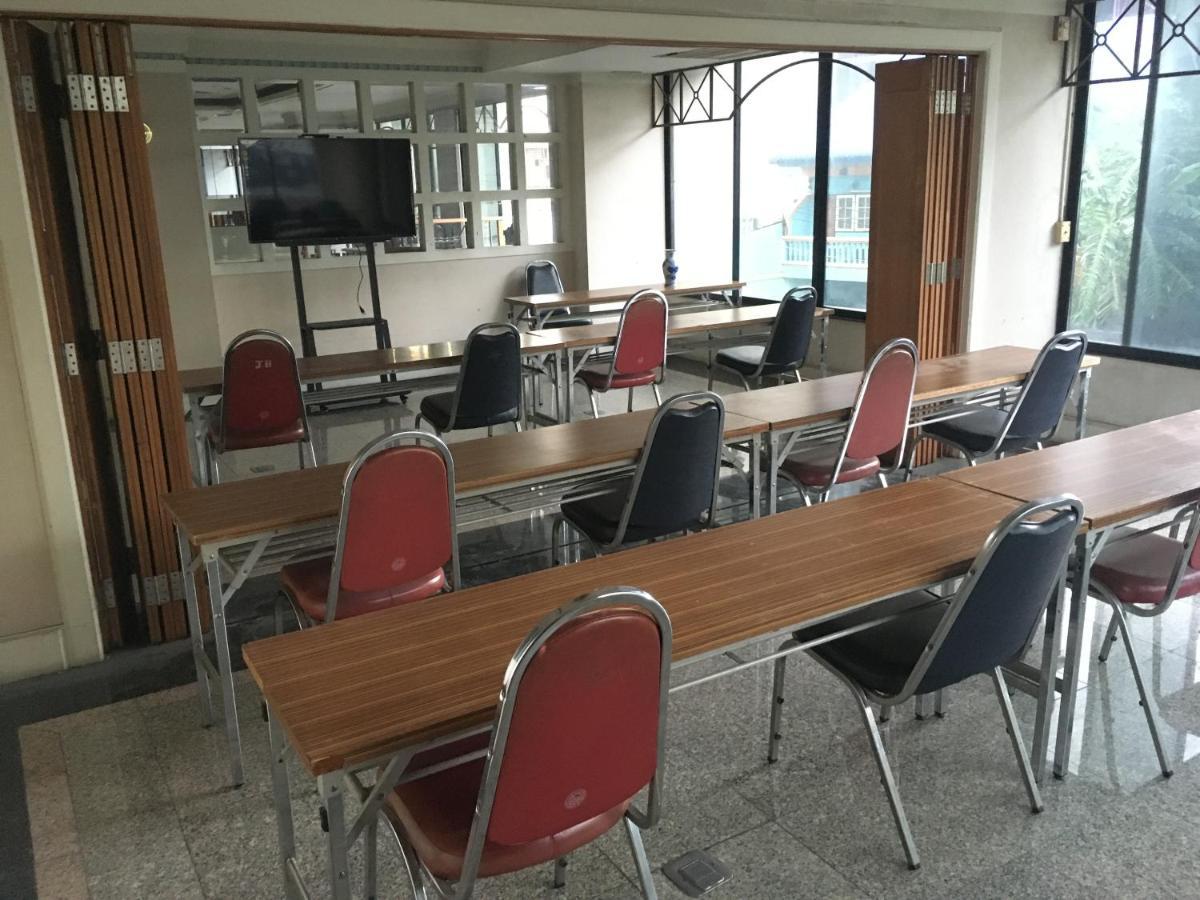 Jumbotel Hotel Банкок Екстериор снимка